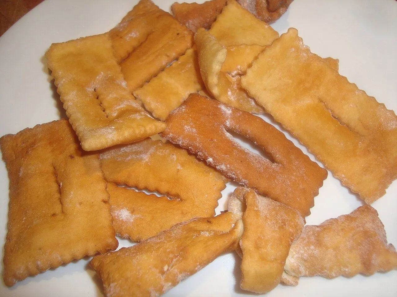 Chiacchiere, frappe o bugie